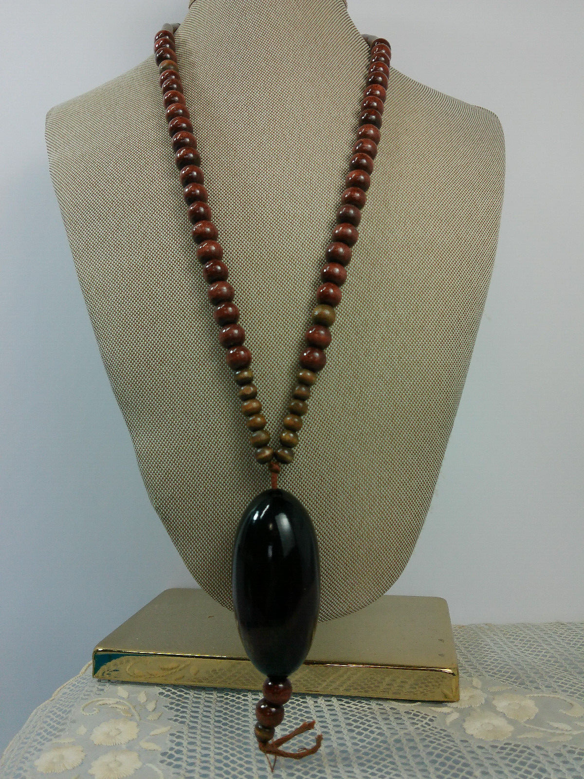 Vtg Ethnic African Wood Bead MASSIVE ACRYLIC BEAD Pendant Tribal Boho Necklace