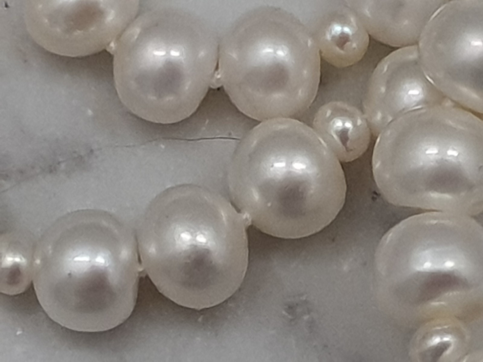 Single Strand Freshwater Pearl Necklace 17″ White Traditional Gift Natural