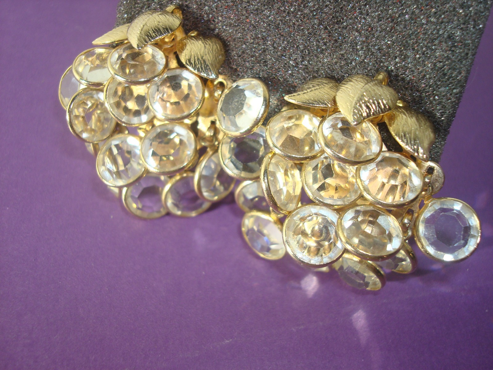 SWAROVSKI SWAN SET/LOT CLEAR CRYSTAL BEZEL NECKLACE 36″&EARRINGS,CLUSTER,DANGLE
