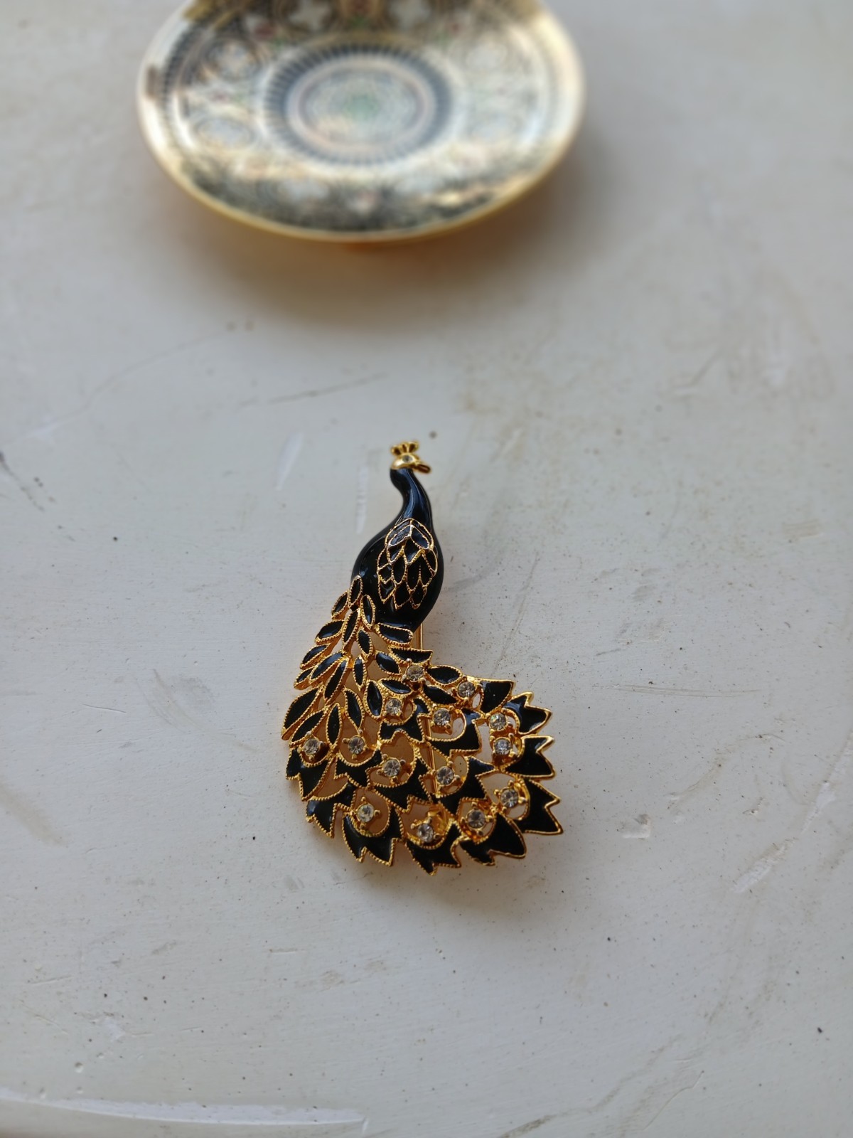 Vintage Gold Tone & Black Enamel Rhinestone Peacock Bird Pin Brooch