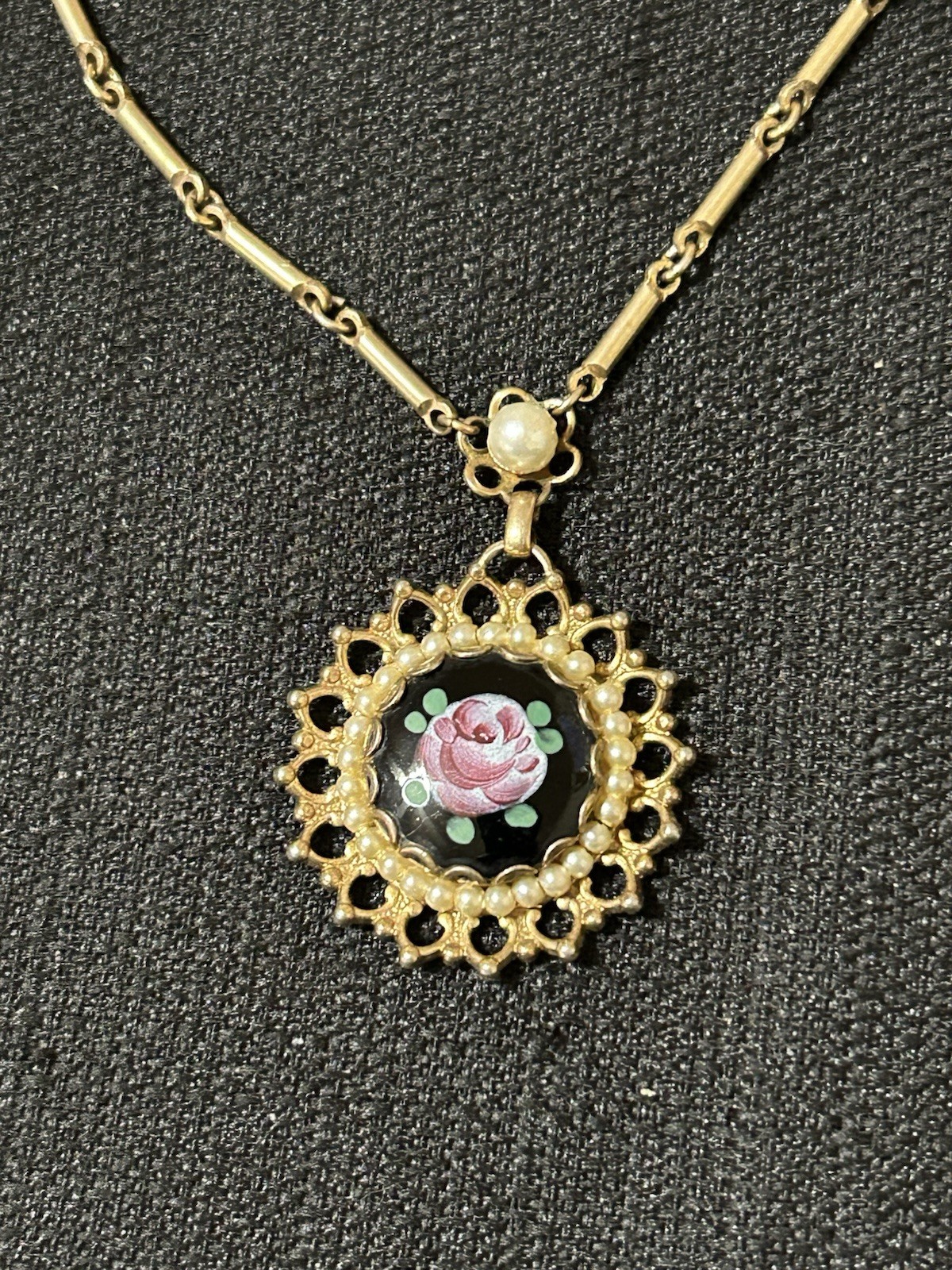 Antique Gold Tone Filigree Hand Painted Rose Faux Pearl Pendant Necklace 14”