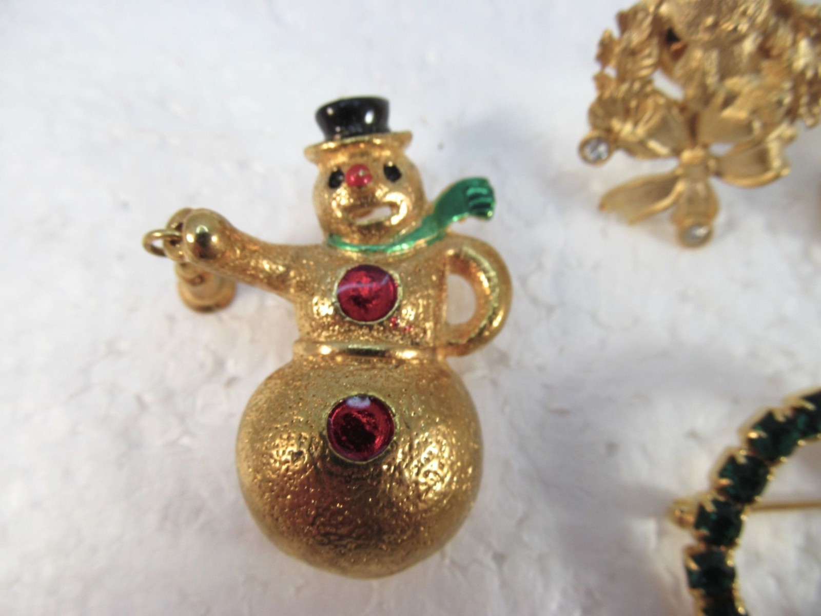 Vintage Christmas Holiday Brooches and Pins Lot of 7