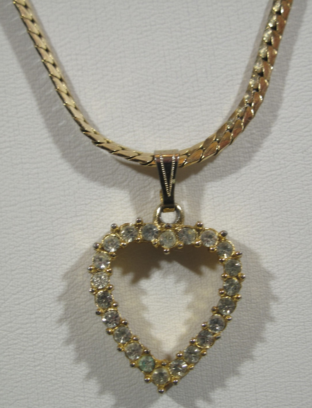 14 K GF Heart Shaped Rhinestone~Pearl Necklace~23″ Herring Bone Chain 8 grams