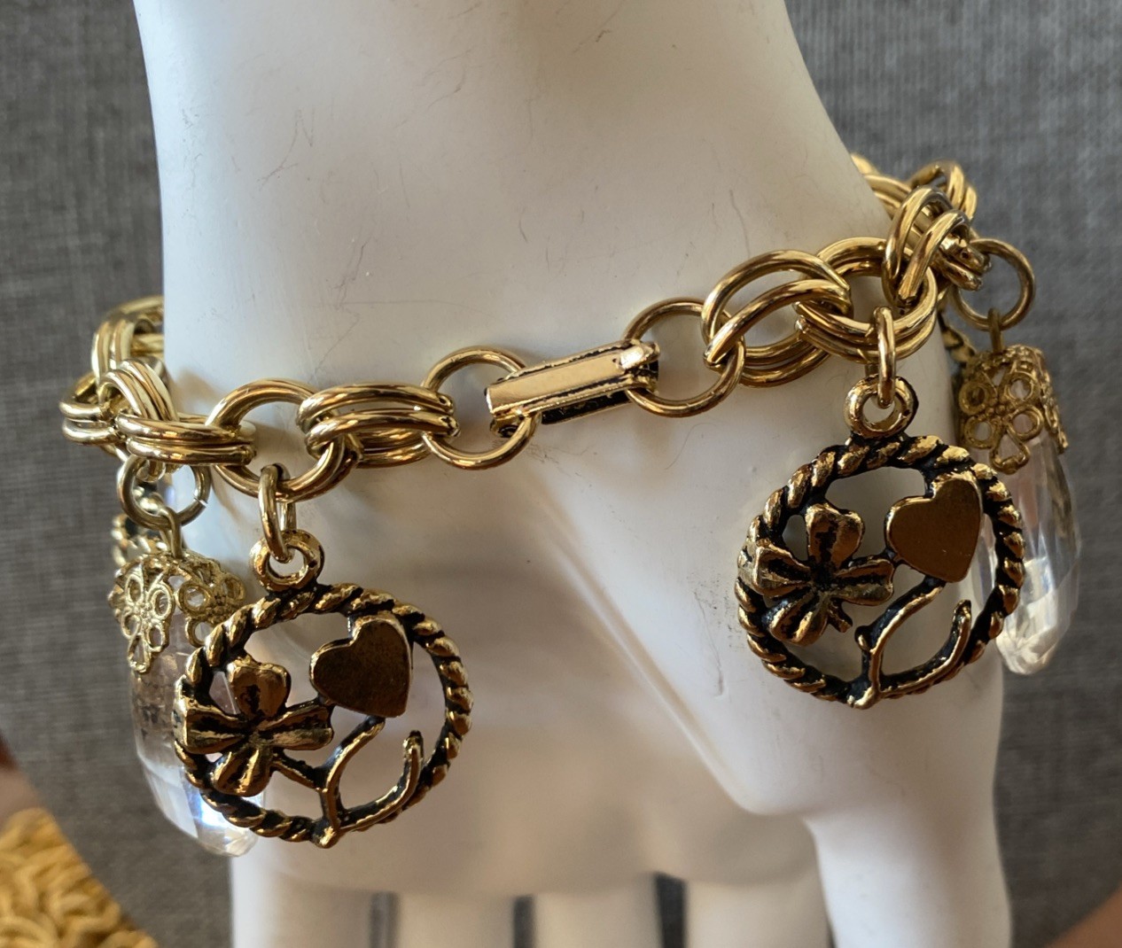 Vintage Gold Tone Good Luck Charm Bracelet Heart Four Leaf Clover Wishbone