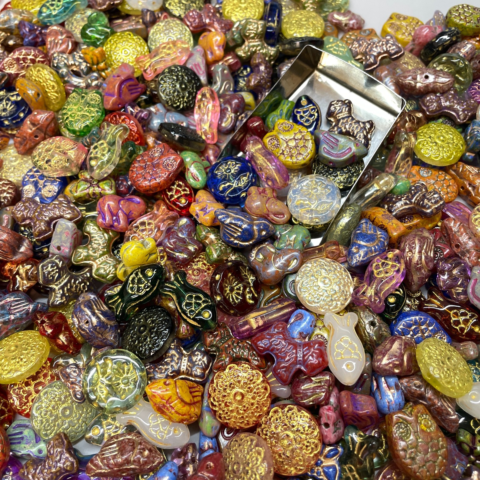 Vintag Styley Bulk Jewelry glass bead Lot ALL Brand New Untested Mix Match