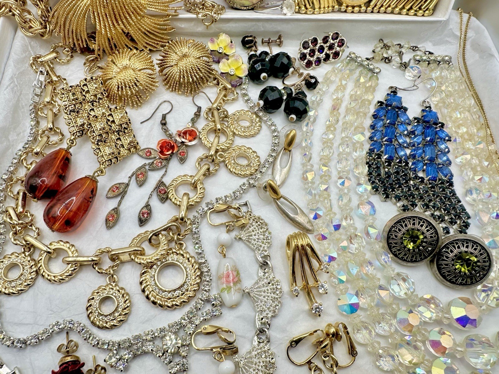 Antique VTG Estate Jewelry Gold Tone Monet Avon Crystal Romantic Sparkle Read