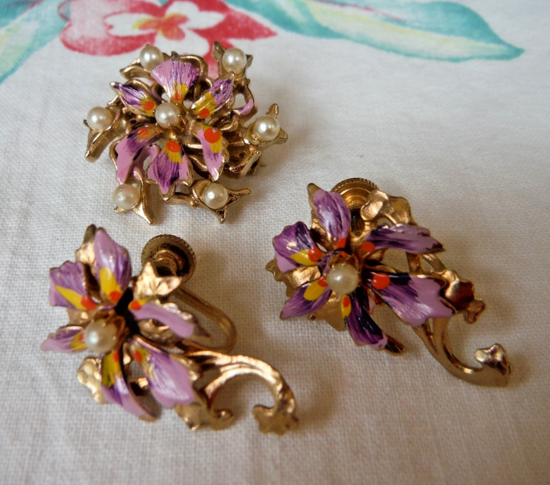 Vintage Set of Enamel Lavender Flower Pin Brooch & Earrings Seed Pearls