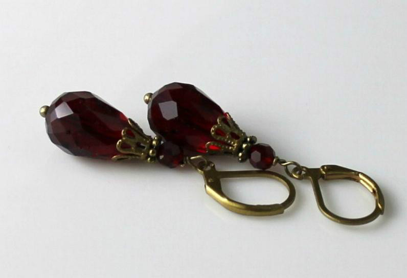 Garnet Dark Siam Blood Red Crystal Vintage Victorian Necklace Earring Set Steamp