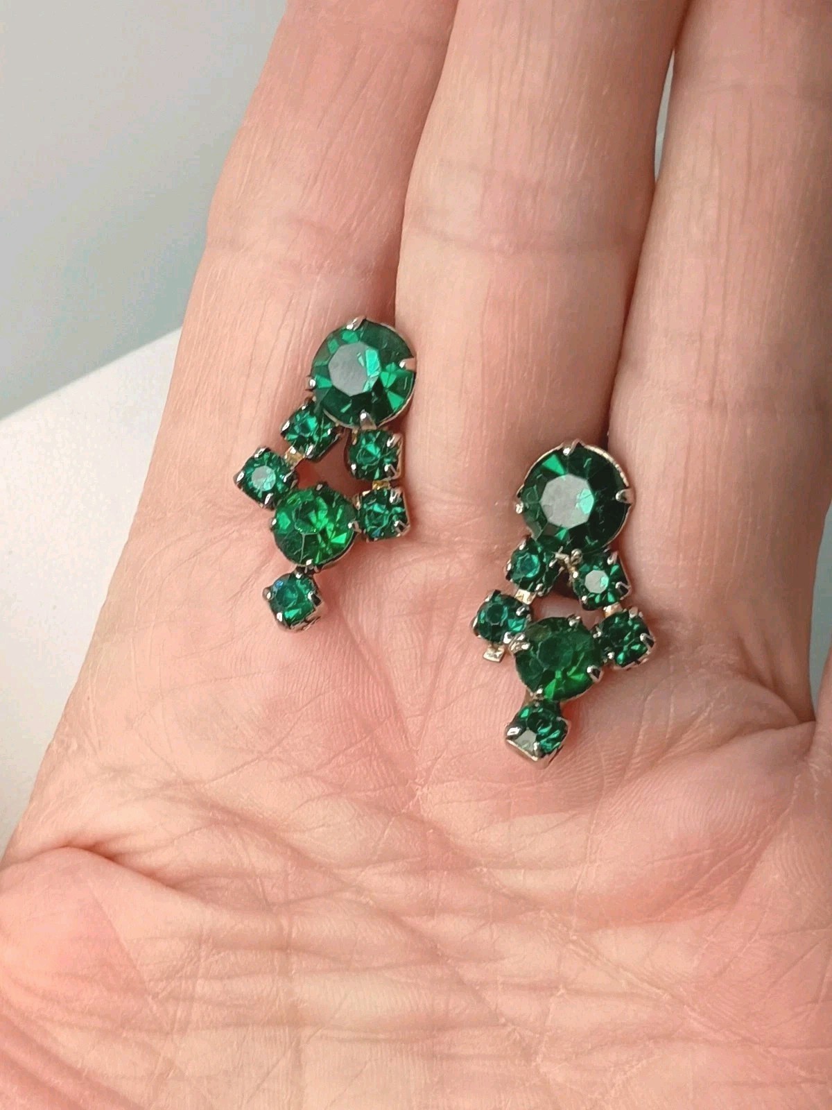 Art Deco Green Rhinestone Earrings Dangle Screw Back 1″