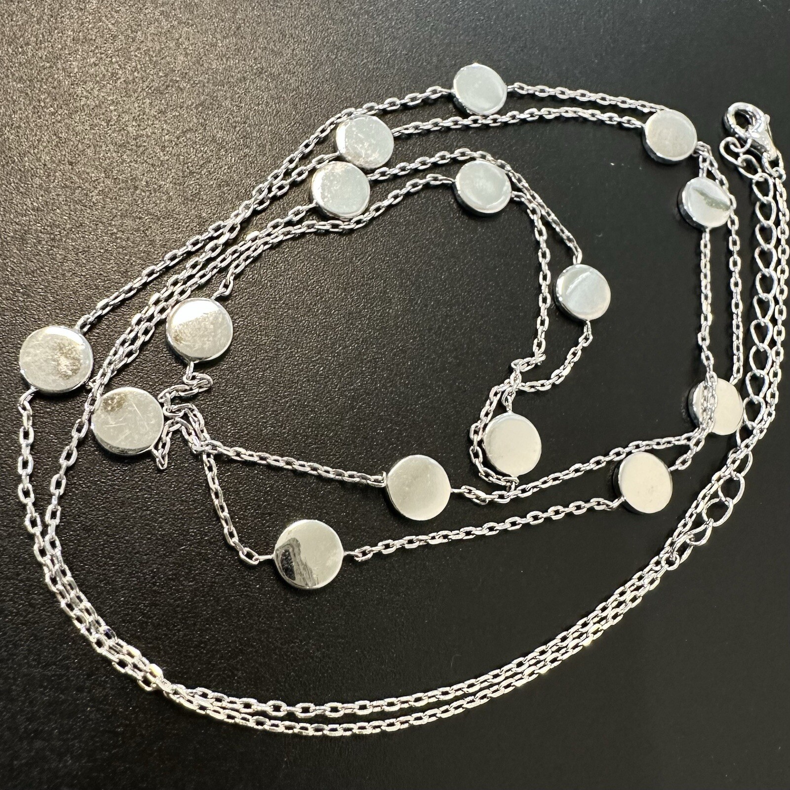 LOVELY ELEGANT ESTATE STERLING SILVER STATIONARY 6mm DISC DESIGN NECKLACE 32”