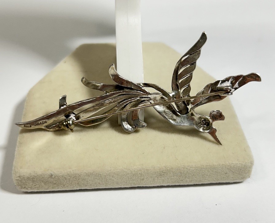 Vintage Peacock Silver Pin Brooch Gem Rhinestones Jewelry Estate Bird
