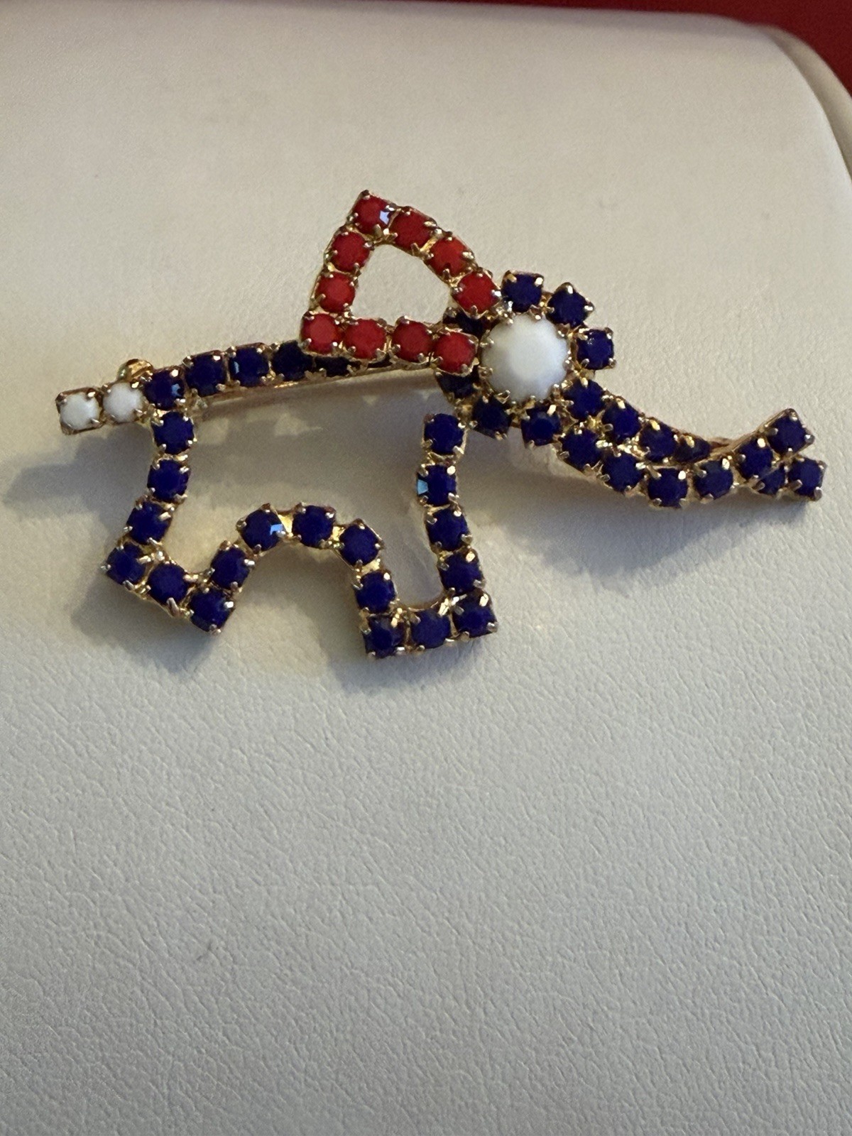 Vintage Gold Tone Red/White/Blue Paste Glass Elephant Brooch/ Pin BinR