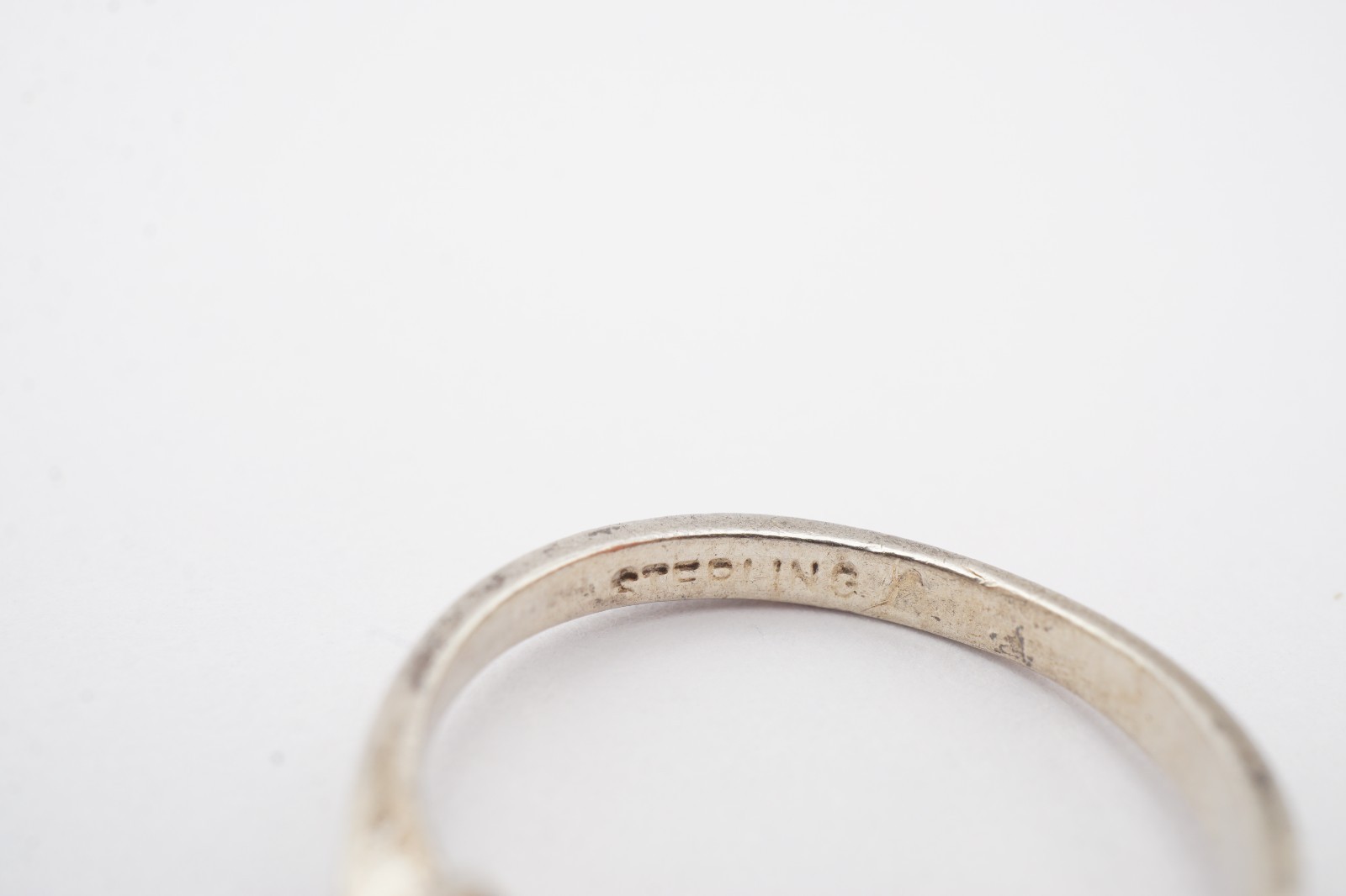 Vintage Sterling Silver 925 White Stone Ring Size 4.25