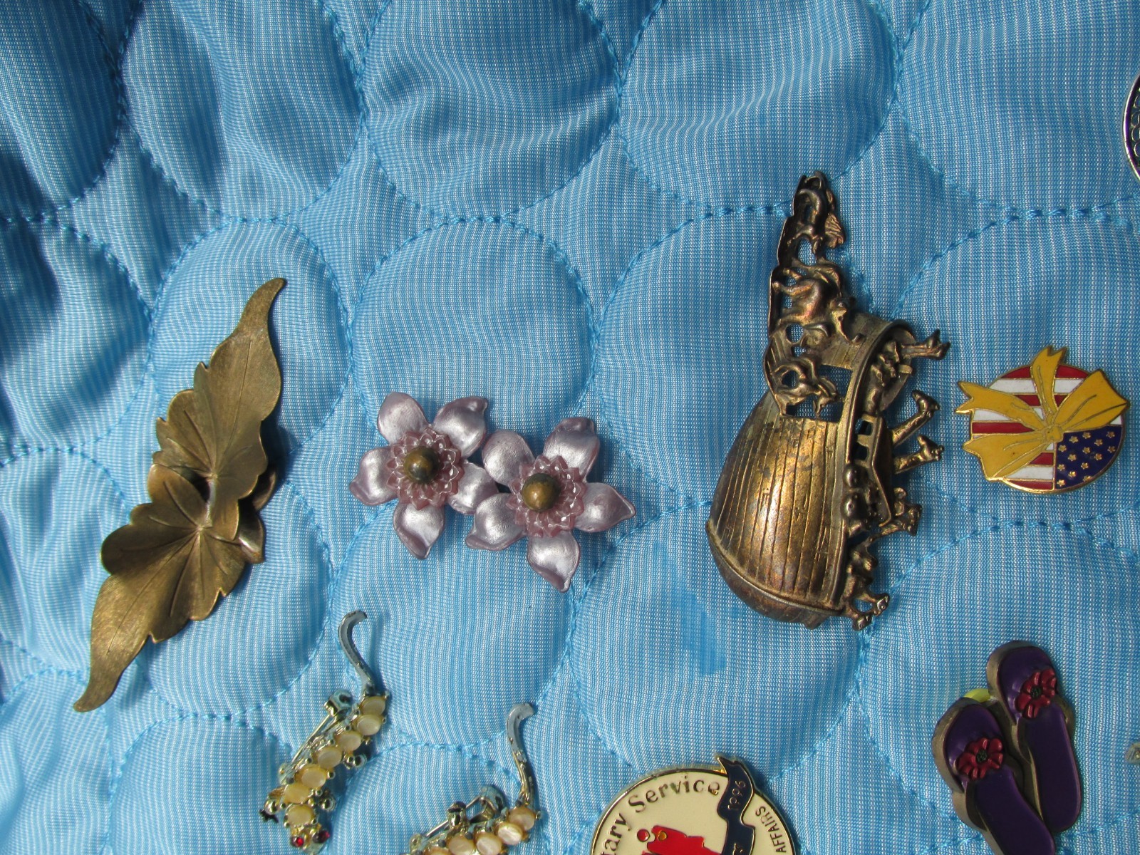 Lot of 35 Mixed Lot Brooches/Pins – some Scratched/Damaged/missing Stones As Is