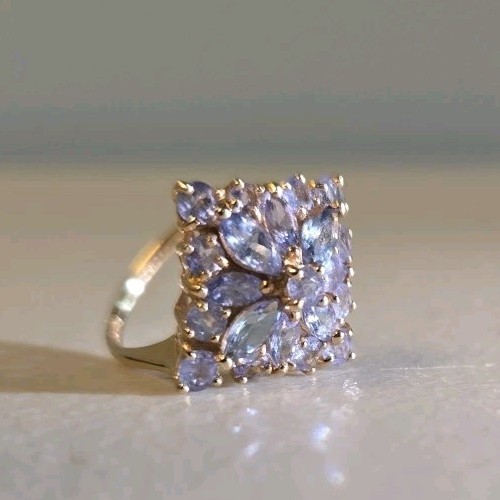 Vintage Violet And Blue Gold Tanzenite Ring