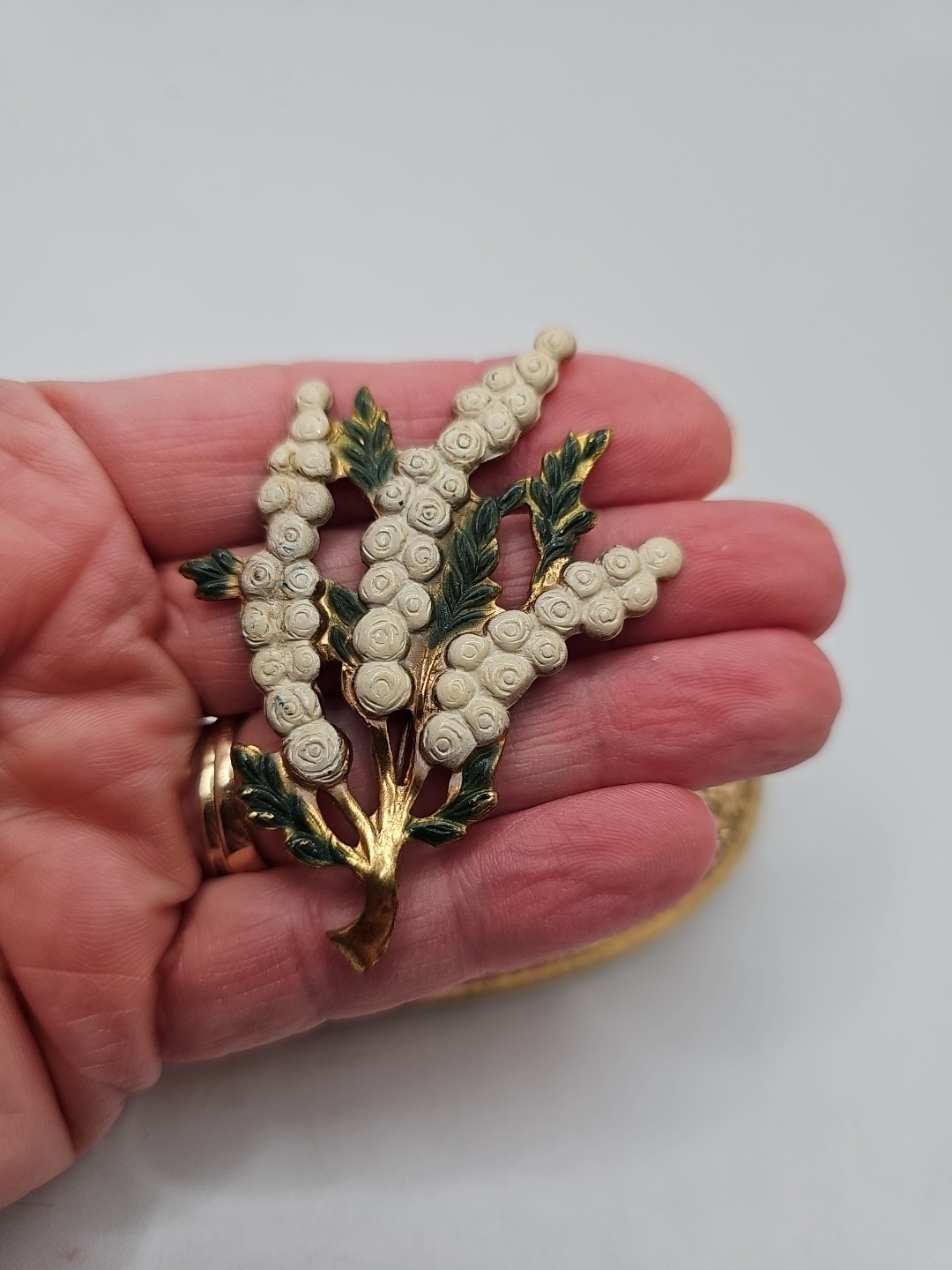 Vintage Art Deco 1920’s Wisteria Flower Floral Enamel Gold Tone Brooch Pin