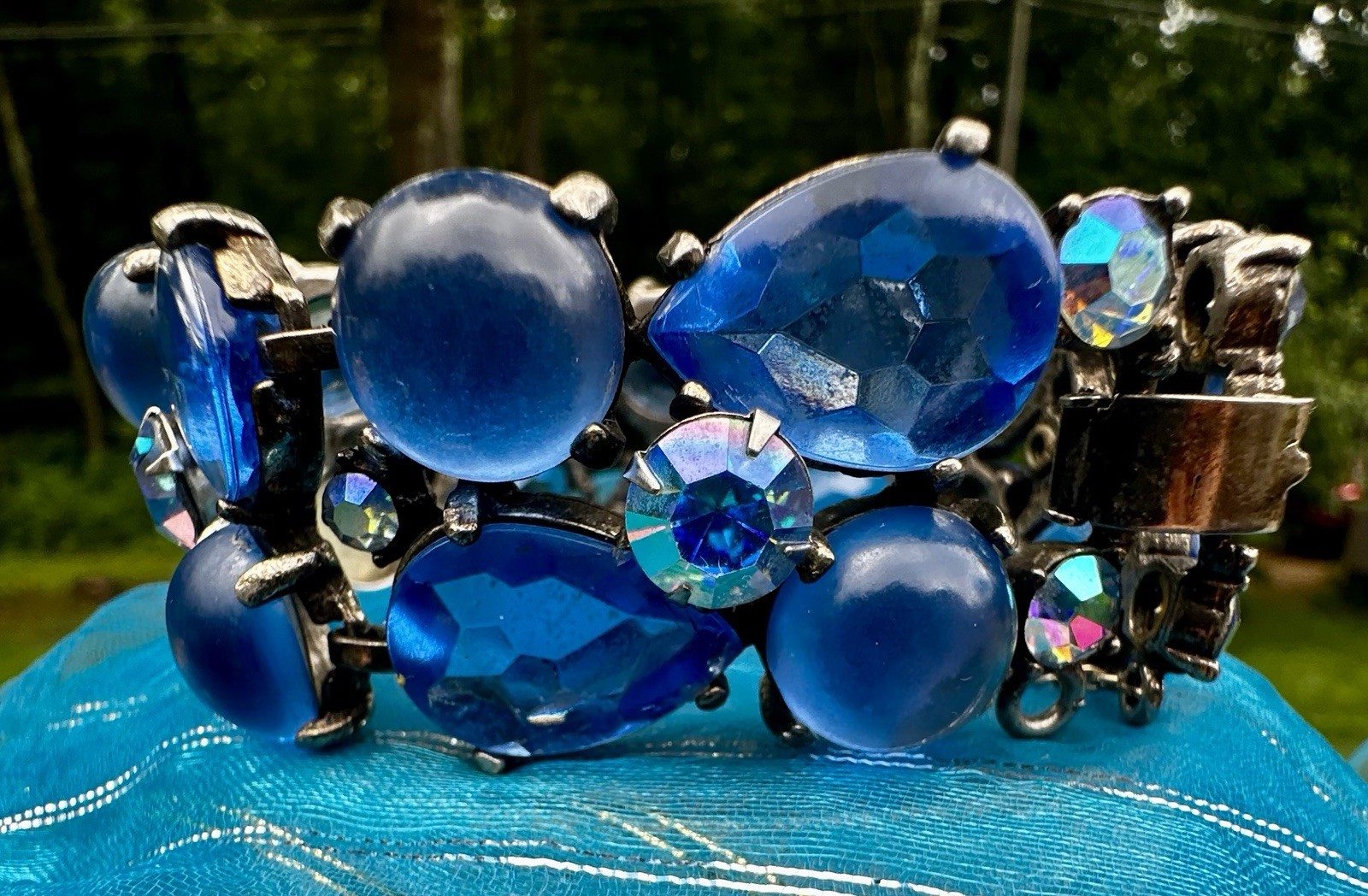Vintage 7” Blue Rhinestone & Cabochon Stones Large Floral 5 Flowers Bracelet