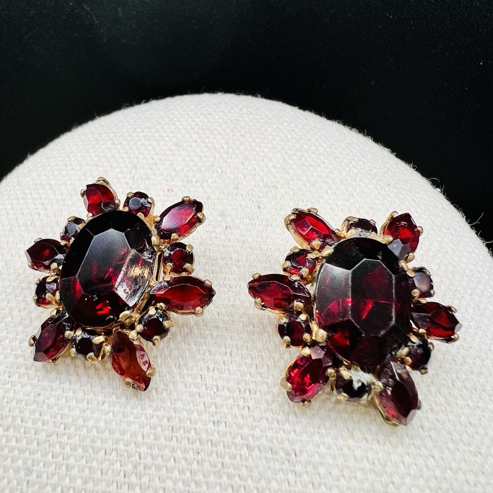 Vintage Garnet Red Plum Rhinestone Brooch Clip Earring Set Gothic Glam Statement