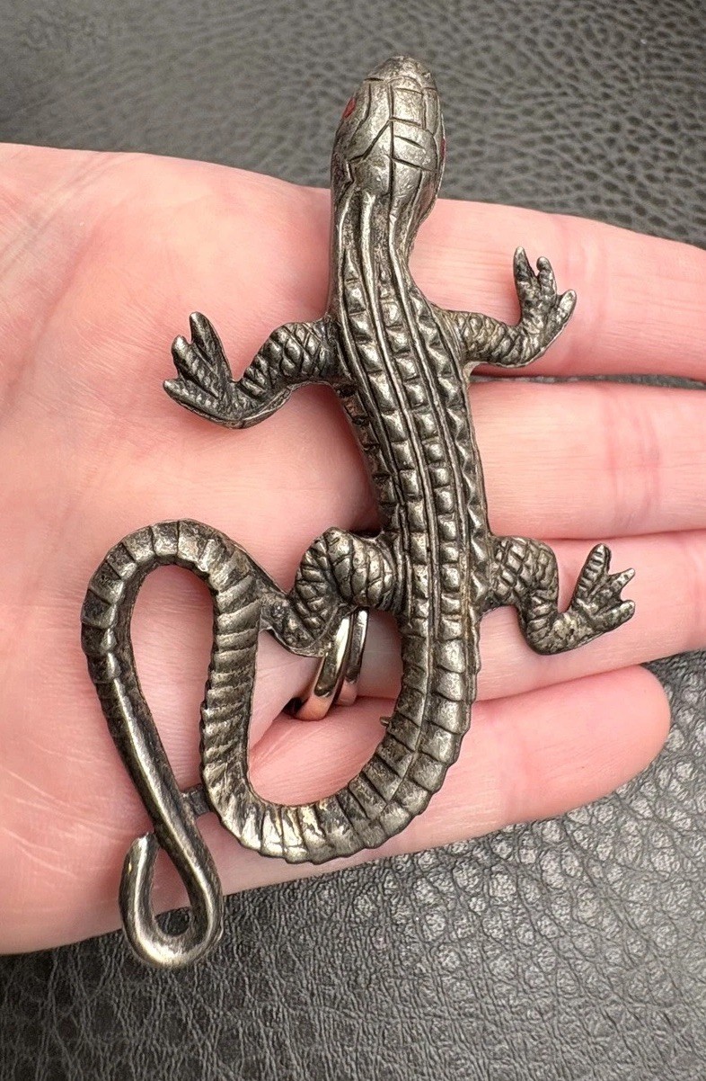 Vintage HUGE Old Pot Metal Lizard Gecko Brooch Pin Red Enamel Eyes Figural