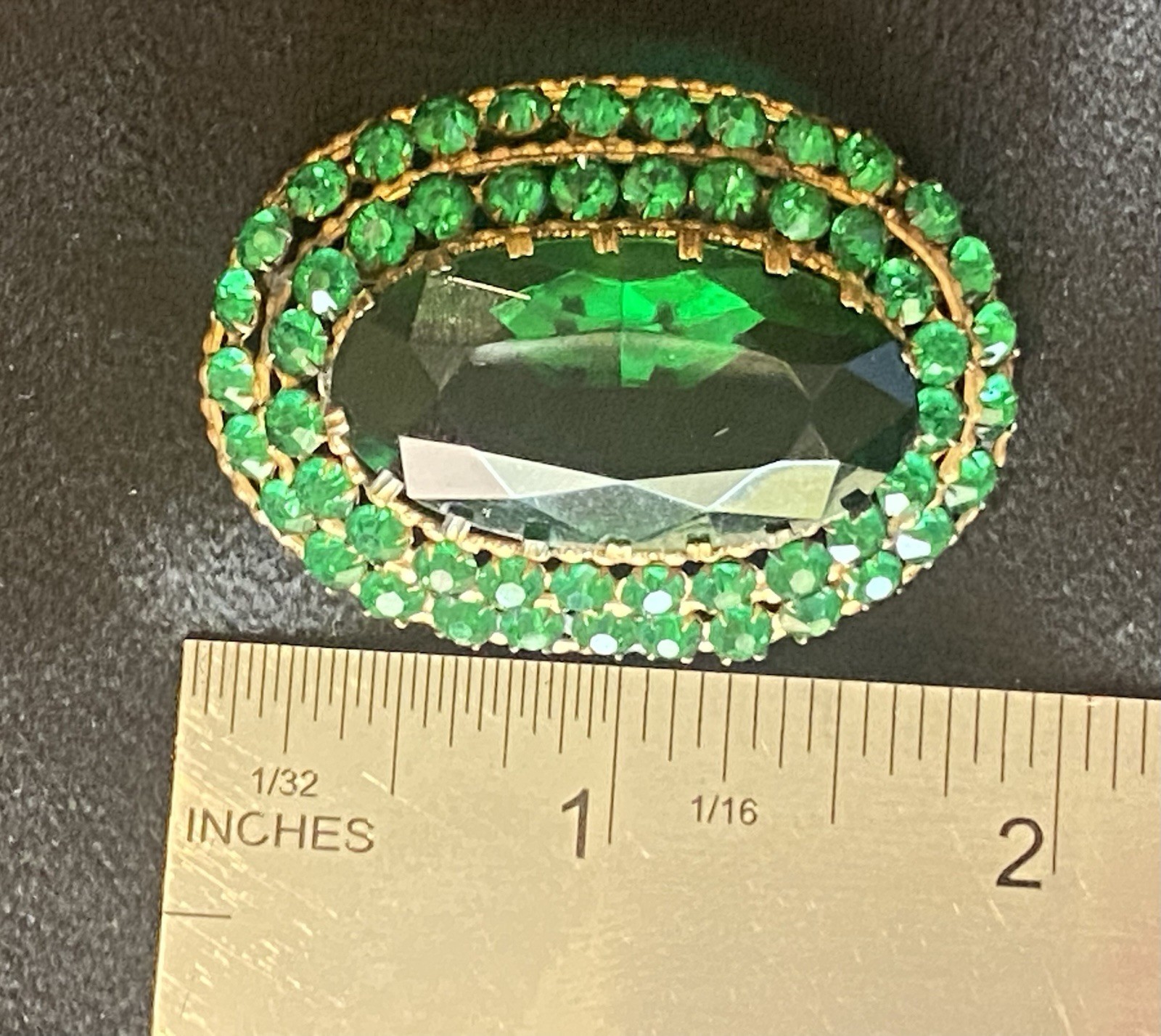 Atq 1920s Czechoslovakian Czech Emerald Green glass Tiered Art Deco brooch Pin