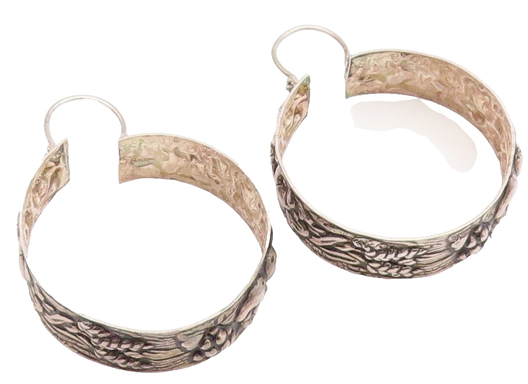 925 Sterling Silver Vintage Earrings Engraved Intricate Floral Hoops EG13936