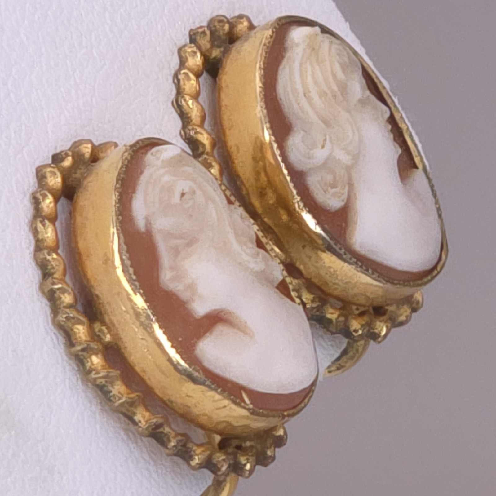 Classic Vintage Hand Carved Shell Cameo Screw Back Earrings 12K Gold Filled Lady