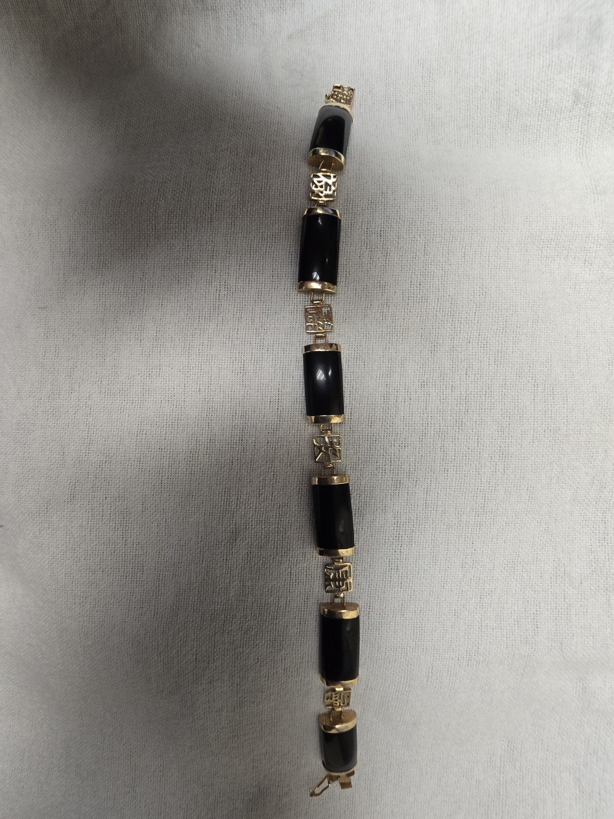 Vintage 14K Yellow Gold Black Onyx Chinese Fortune Good Luck Bracelet
