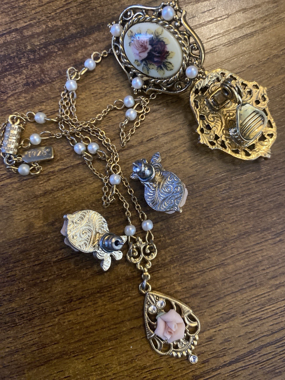 Avon 13 Pieces And 1928 3 Pieces 1 Unknown 17 Pieces Total