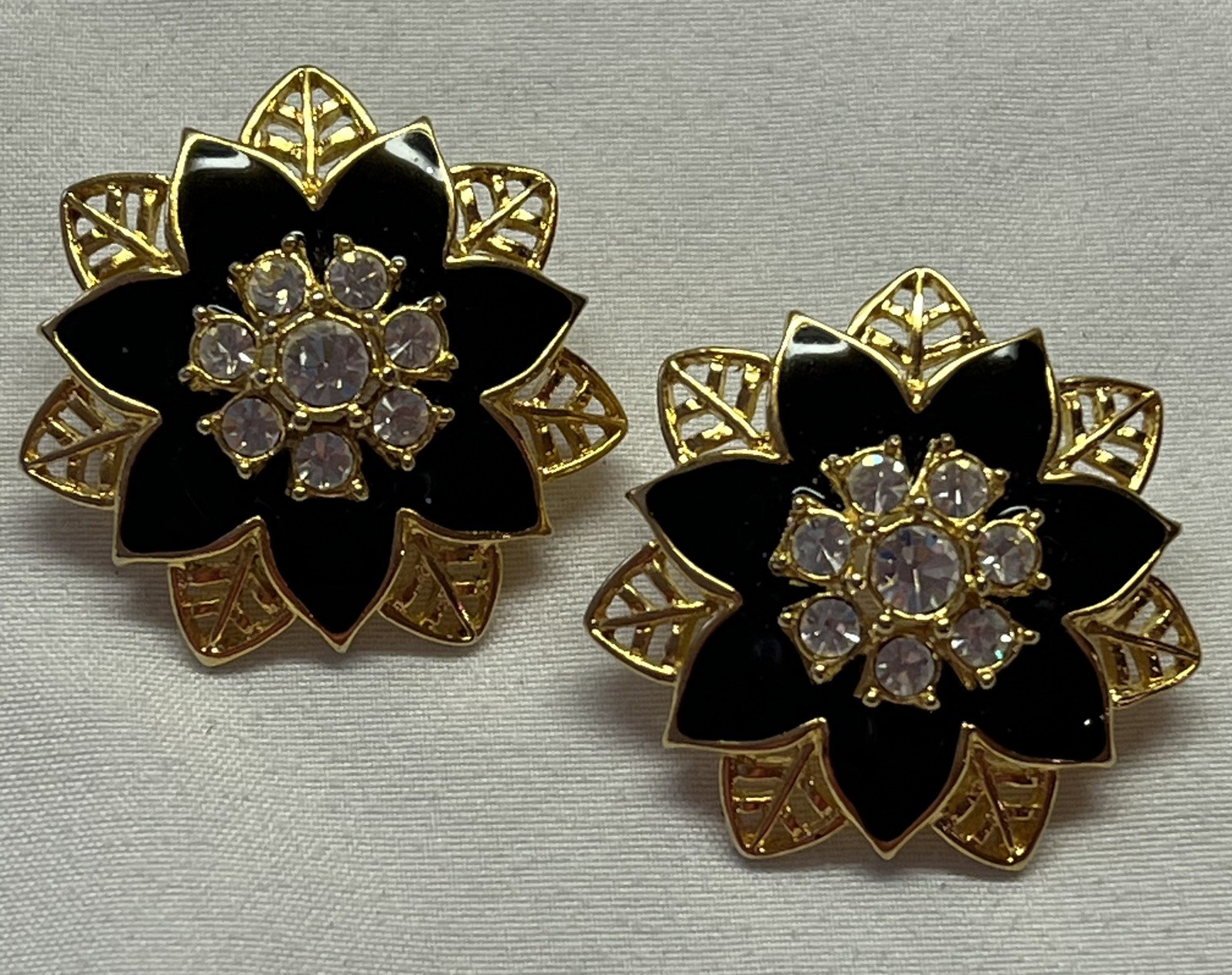 Vintage 90’s Avon Gold Tone Black Floral Pierced Earrings Rhinestones
