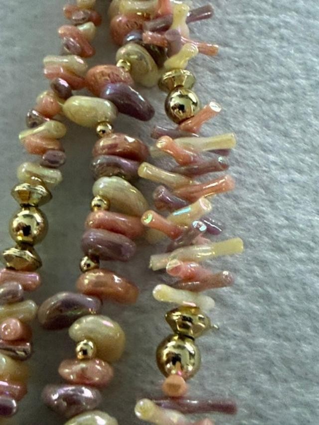 Vintage 27″ Pink AB Shell Chip 3 Strand Statement Necklace Gold Tone Boho