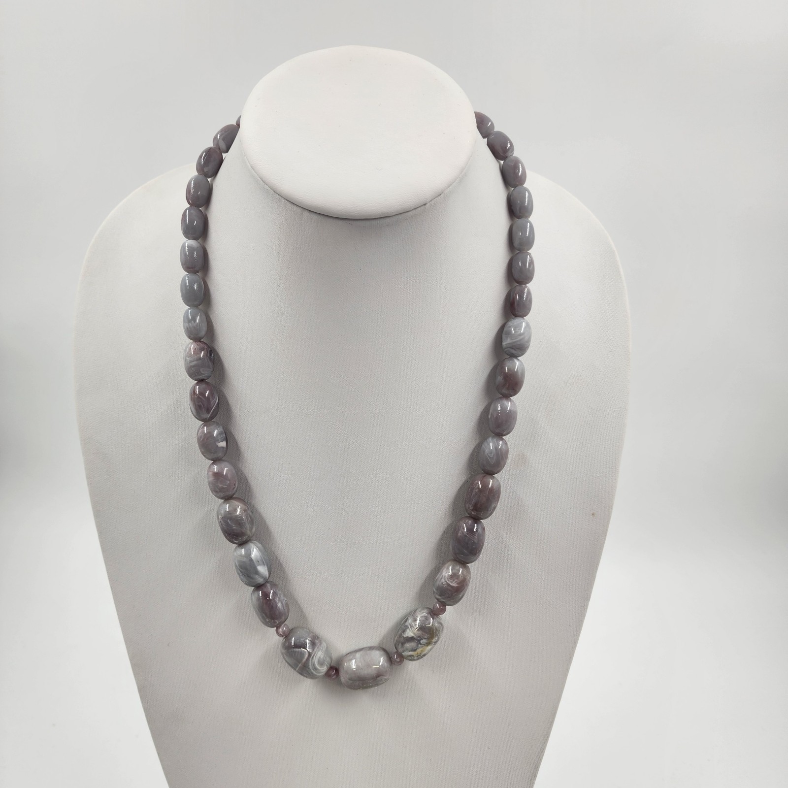 Gray Lavender Polish Marbled Agate Faux Pearl Beads Statement Necklace 12″ Drop