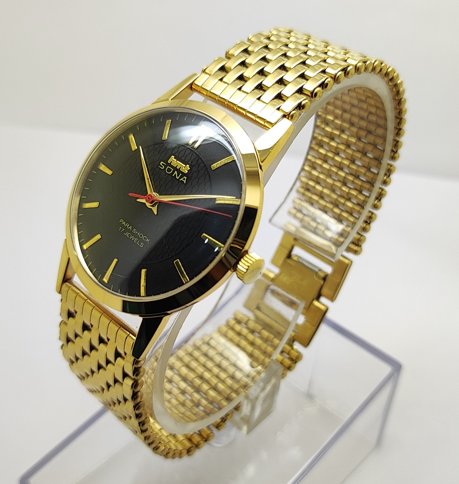 Vintage Hmt Sona Black Dial 17 Jewels Para Shock Mechanical hand winding Watch