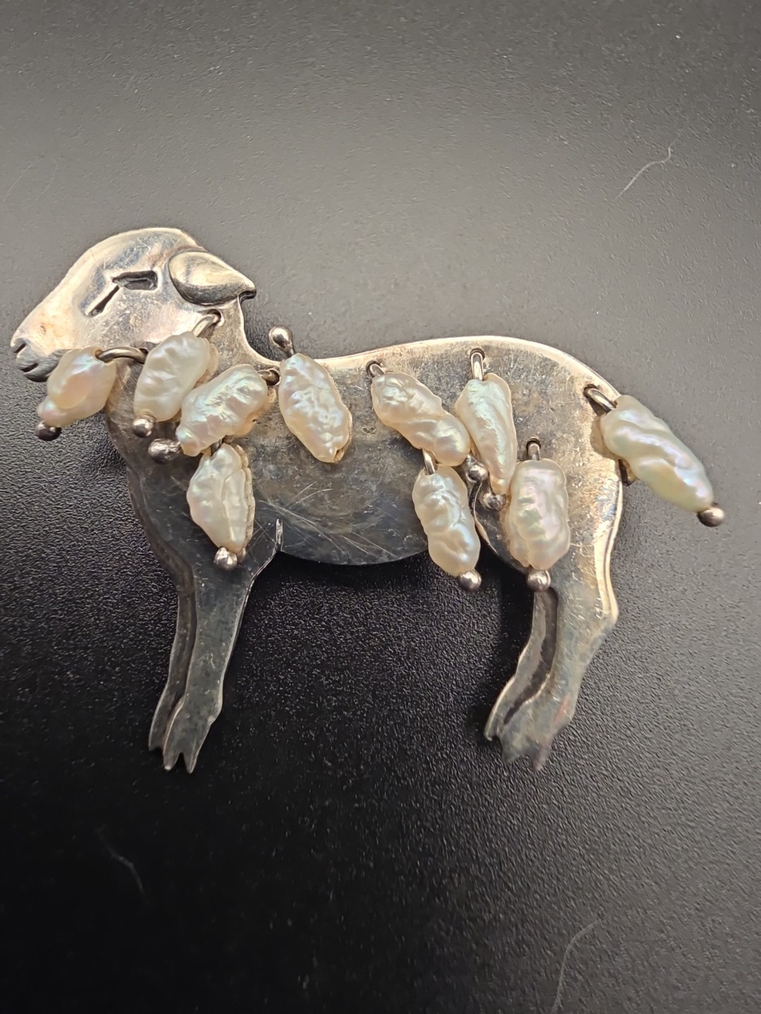 Vnt,925 Sterling Lamb Brooch/pin,fresh Water Pearls, Artisted Signed!