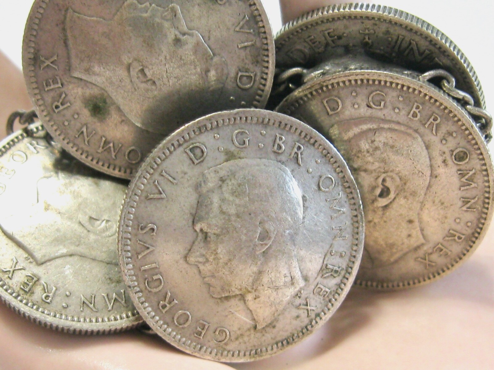 GOOD LUCK ENGLISH 1940’S 6 GREAT BRITAIN SIXPENCE COIN WEDDING LINE 7″ BRACELET