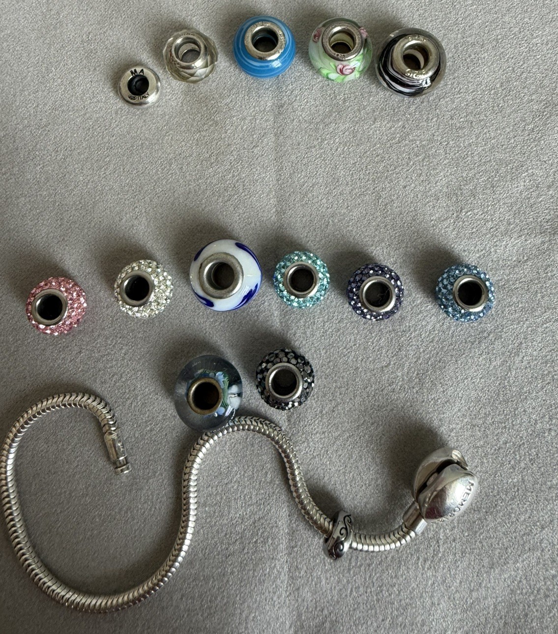 Michael Anthony Sterling Silver Memories Charm Bracelet & 12 charms 7,5 in 31g