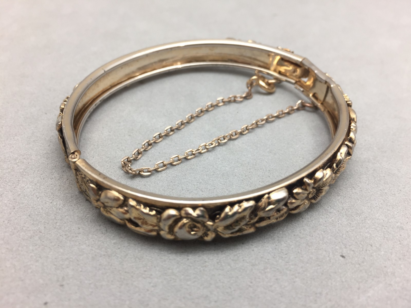 Gold Tone Hinged Bracelet Floral Relief 7″ x 9mm Wide Vintage Safety Chain