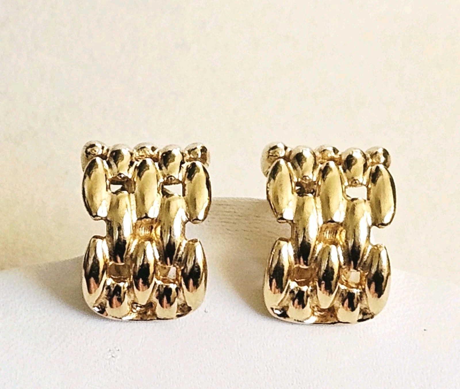 VTG Christian Dior Earrings Gold Plated Chain Basket Weave Half Hoop ClipOn .75″