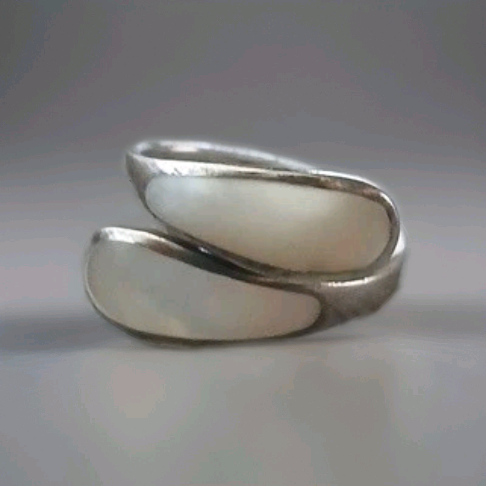 Vintage Sterling Silver Mother Of Pearl Inlay Adjustable Ring 5.5-8