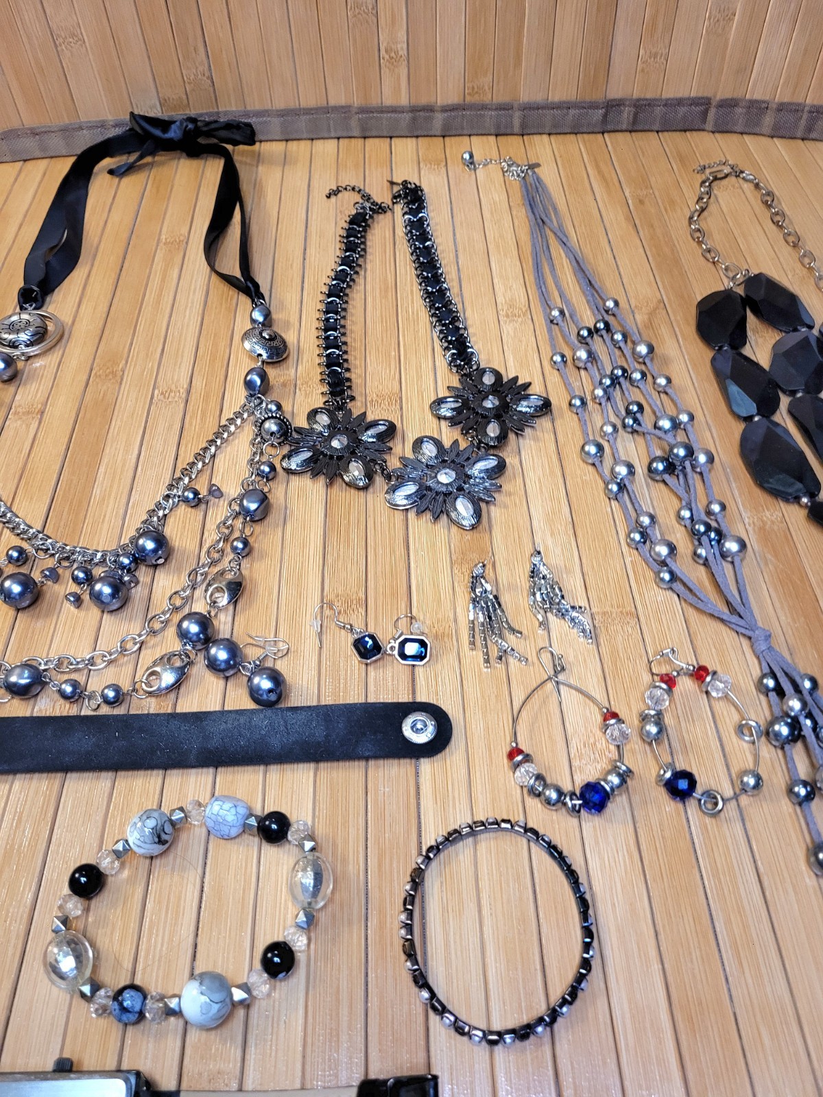 Vintage to Now Jewelry Lot of 20 Estate Sale Mixed Untested And Unsearched