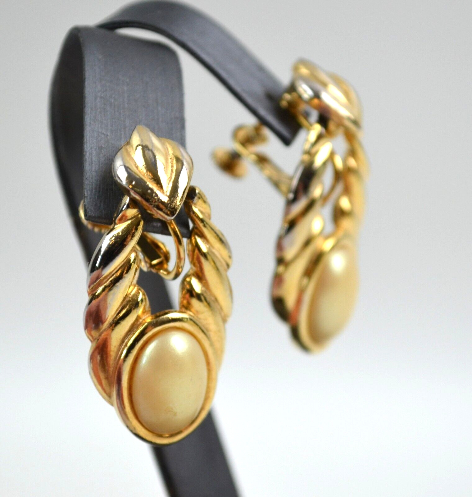 Vtg Gold Tone Clip On Twist Earrings w/ Faux Pearl Dangle Door Knocker 1.75″