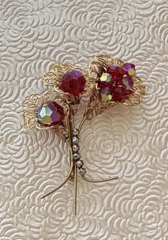 Vintage filigree flower gold tone metal