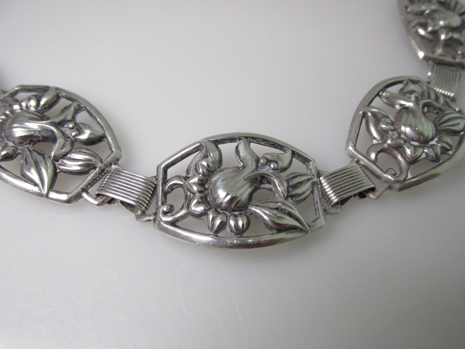 Vintage Danecraft Sterling Silver 925 Art Nouveau Floral Repousse Panel Bracelet
