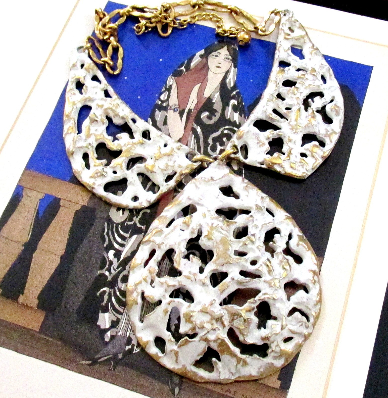 VTG RUNWAY RARE NAPIER BERTOLLI WHITE BRUTALIST “MOLTEN LAVA” BIB NECKLACE EXC