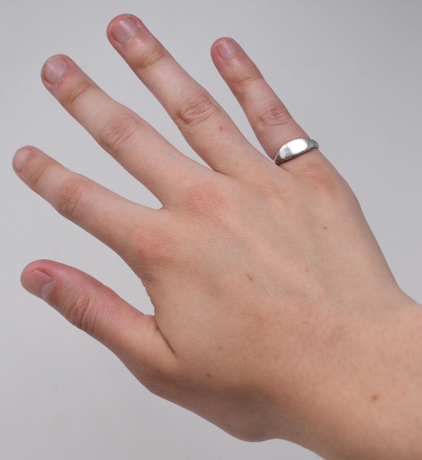 Vintage Sterling Silver Blank Signet Ring Hand Chased Scrolls sz. 4.5