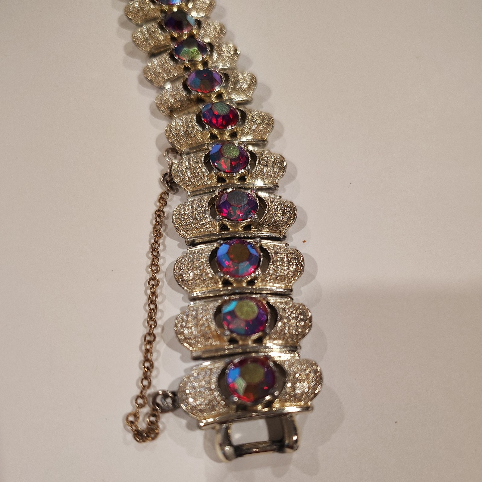 Coro Vintage Pegasus Rhinestone Bracelet Aurora Borealis 6″ Ladies Bracelet NICE