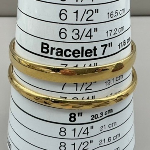 Monet Bangle Bracelet Women Gold Tone Etched Smooth Stackable Jewelry 7.25 In