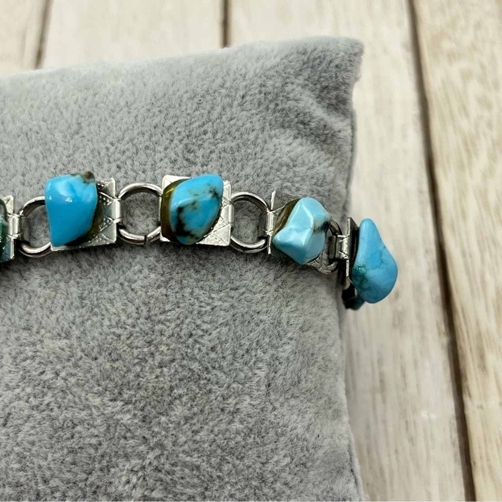Vintage Turquoise Stone chain link Silver Bracelet