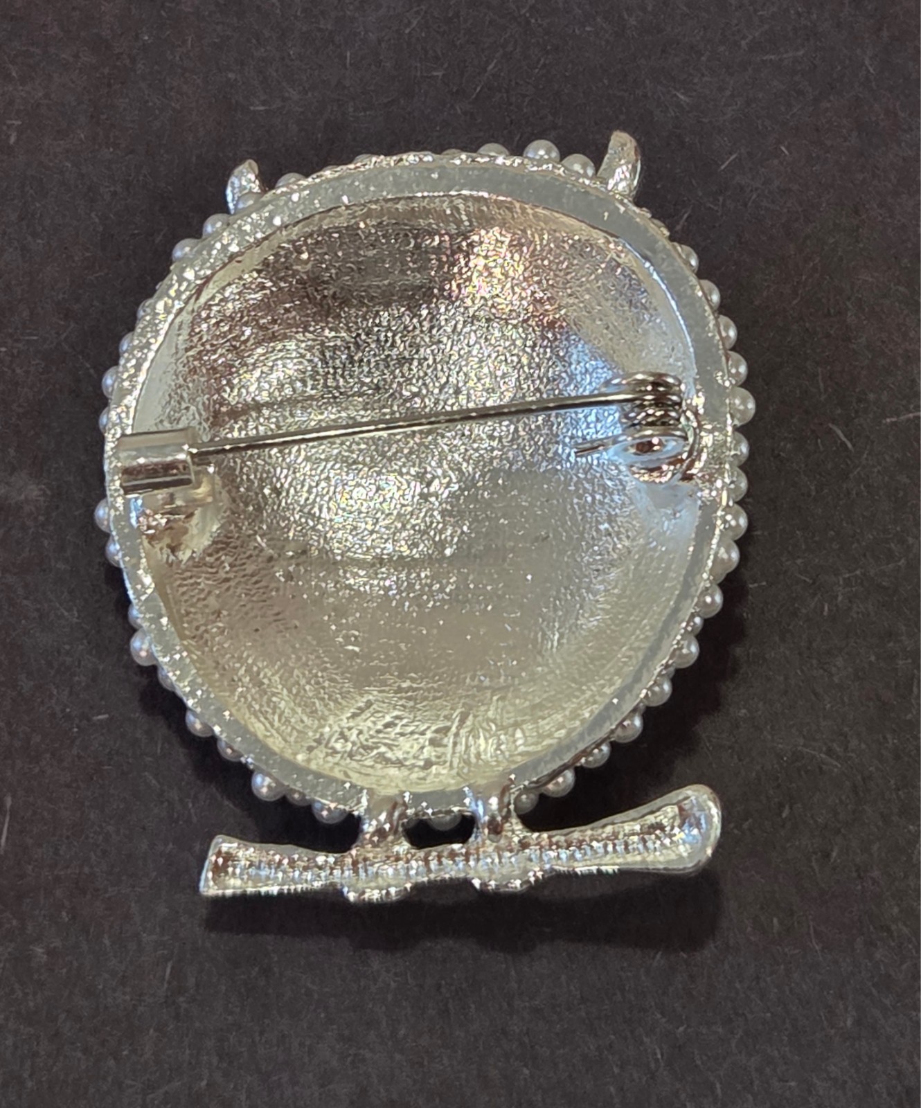 RETRO-VINTAGE ADORABLE Silver Tone Faux Pearl/Rhinestone Owl Brooch Pin SPARKLE