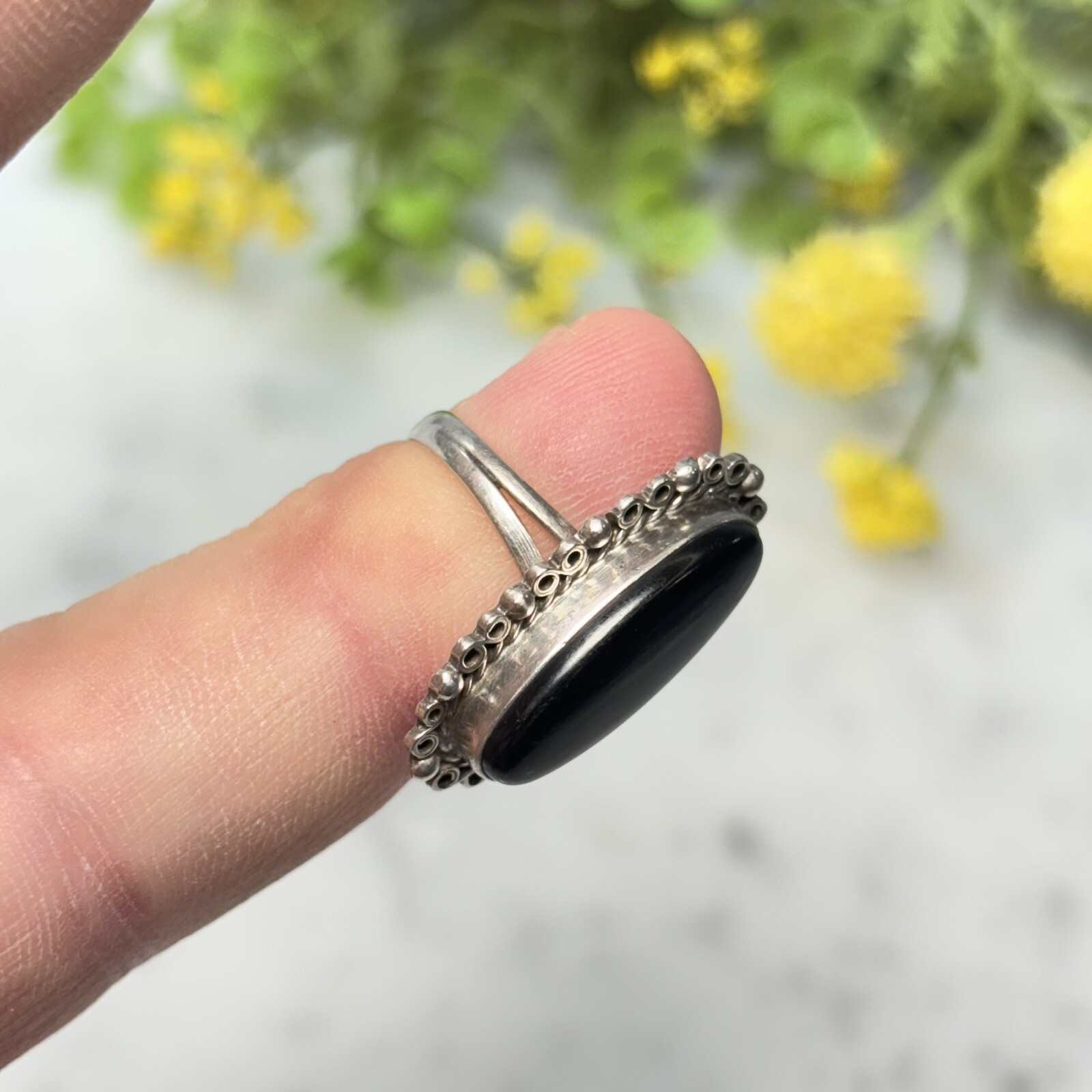 Vtg MEXICO Sterling Silver Black Onyx Large Oval Cabochon Split Band Ring Sz 6