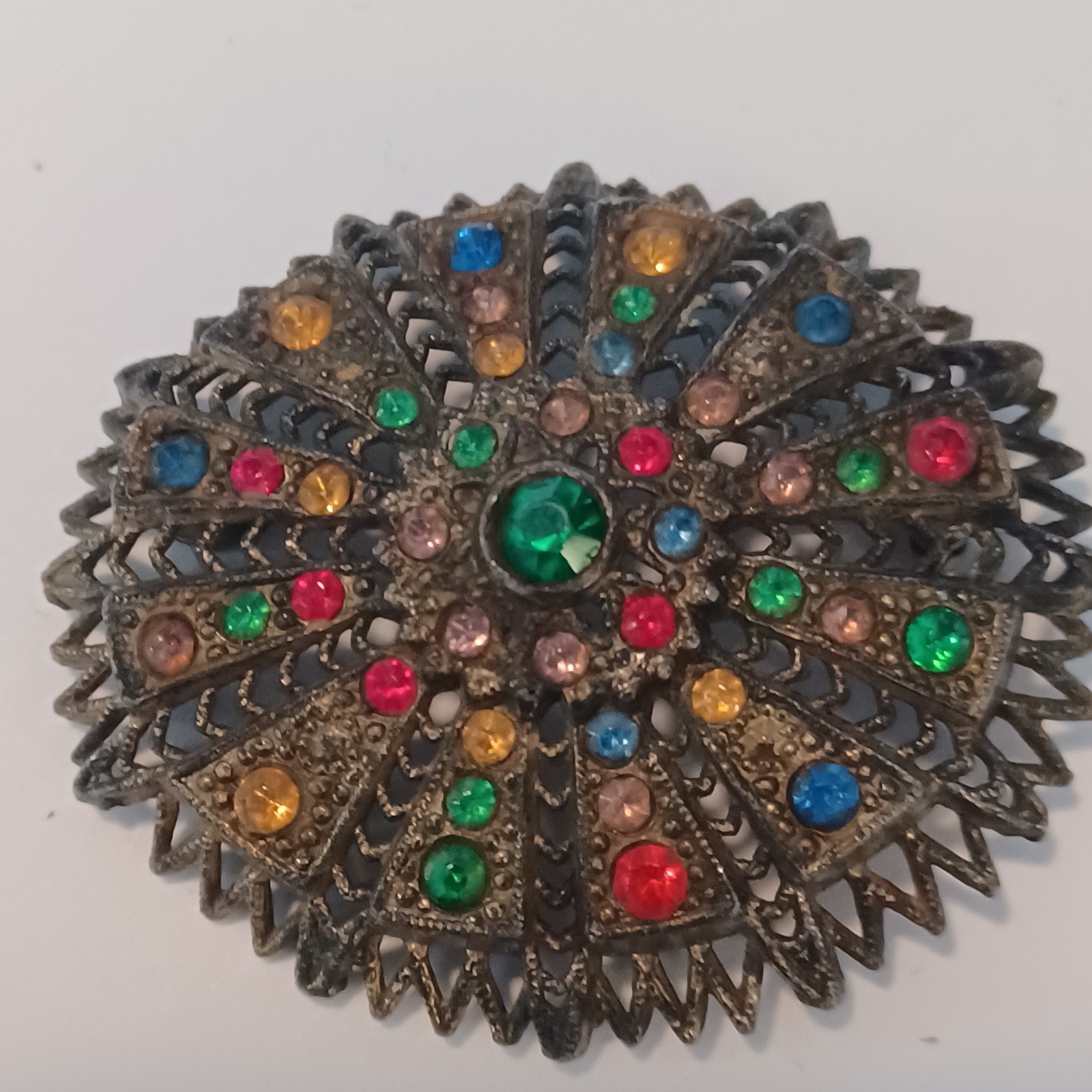 Little Nemo LN 25 Colorful Art Deco Style Rhinestone Ornate Oval Brooch Vintage